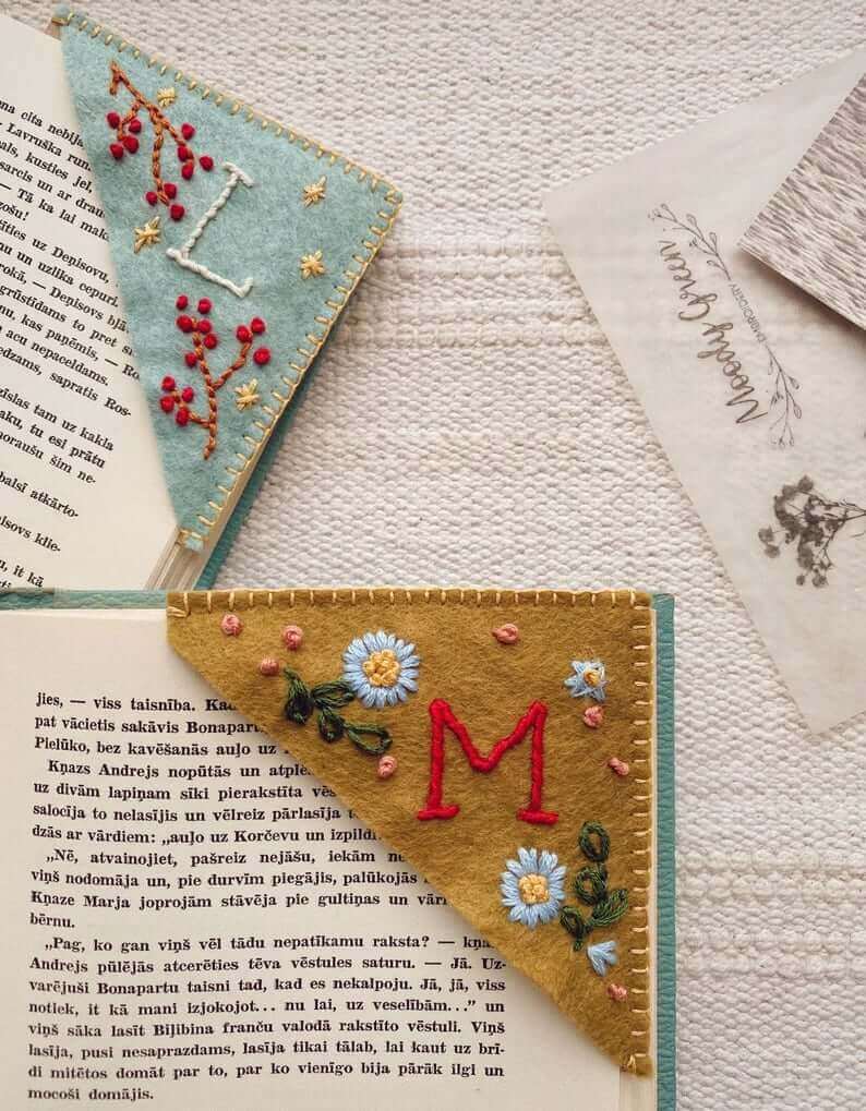 personalized hand embroidered corner bookmarkp8vya